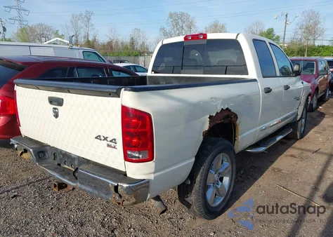 2006 Dodge Ram 1500 Slt/Trx4 Off Road/Sport z USA, uszkodzony, nr VIN 1D7HU18N66J192871